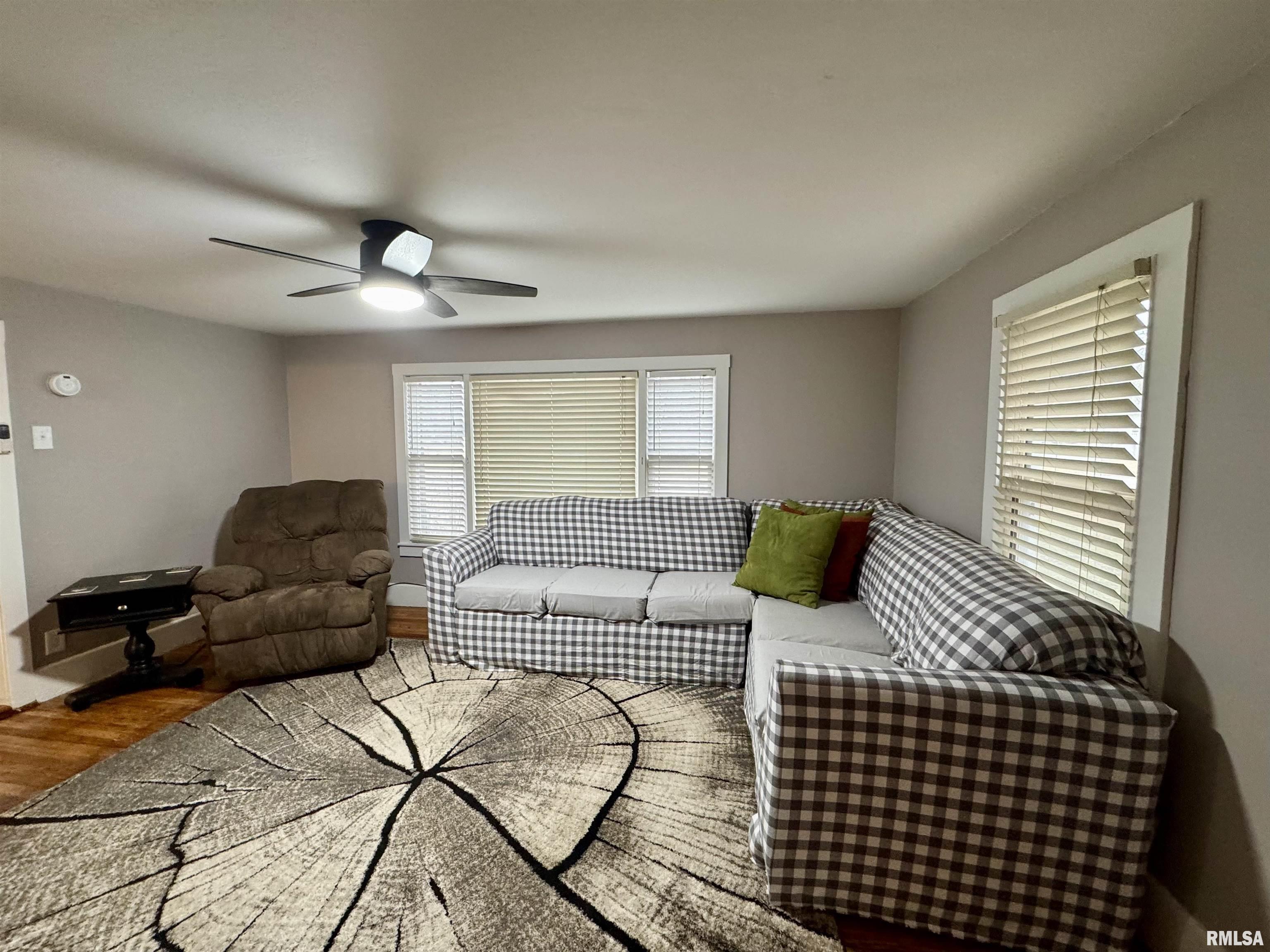 1407 15th Street Viola, IL 61486 - Photo 3 of 23