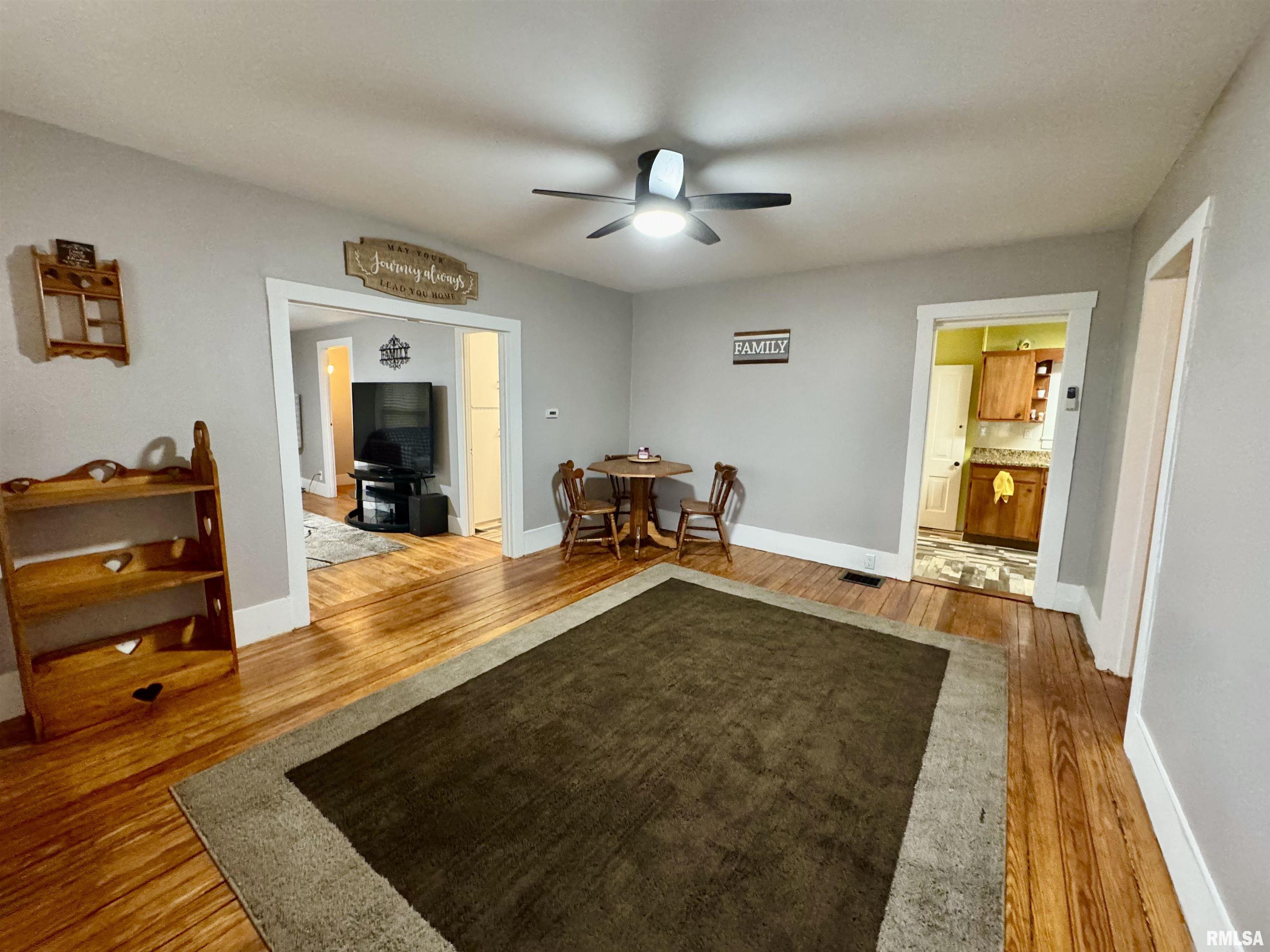 1407 15th Street Viola, IL 61486 - Photo 4 of 23