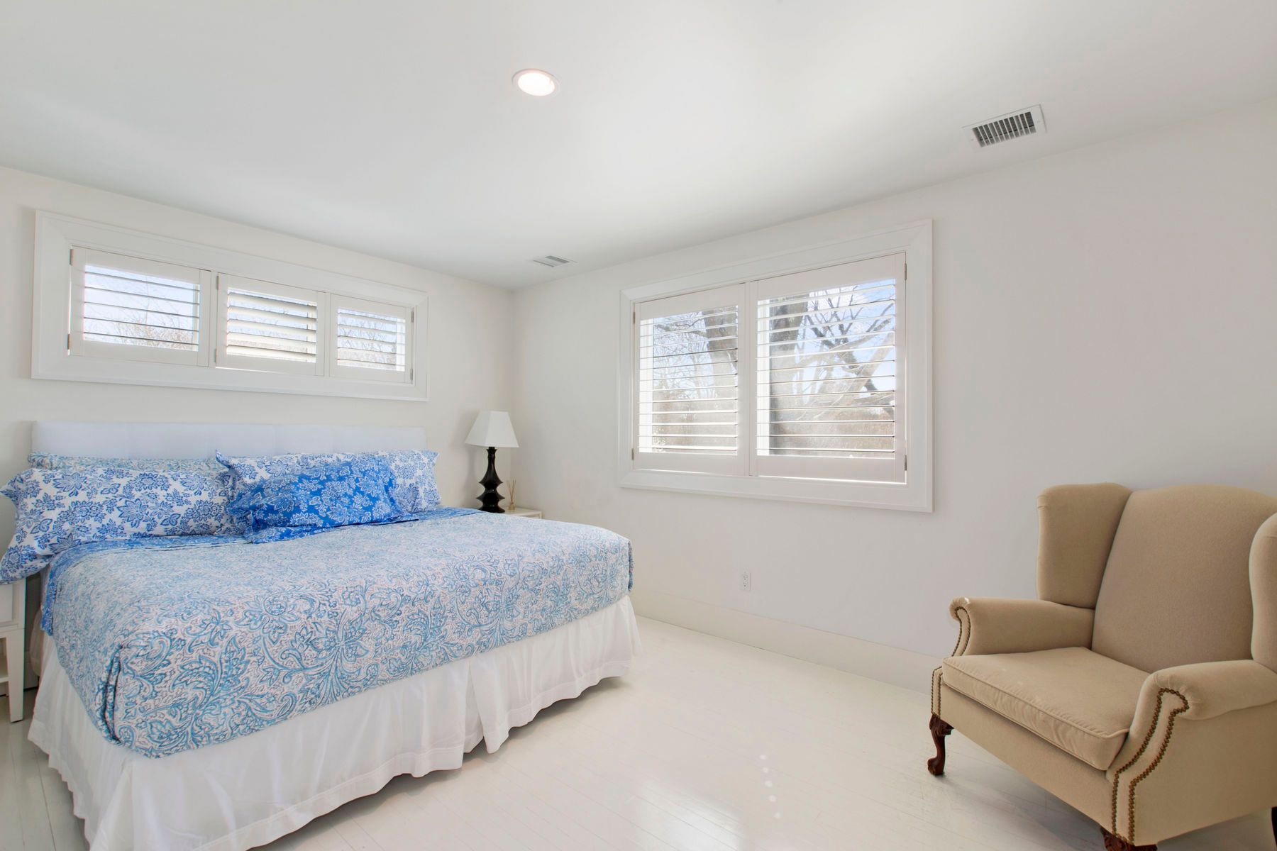 Undisclosed Address Southampton, NY 11968 - Photo 5 of 6