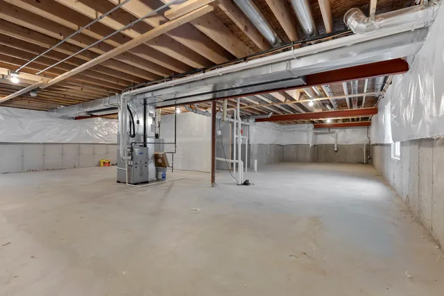 $346,000 | 207 Julie Lane, Hampshire, IL 60140