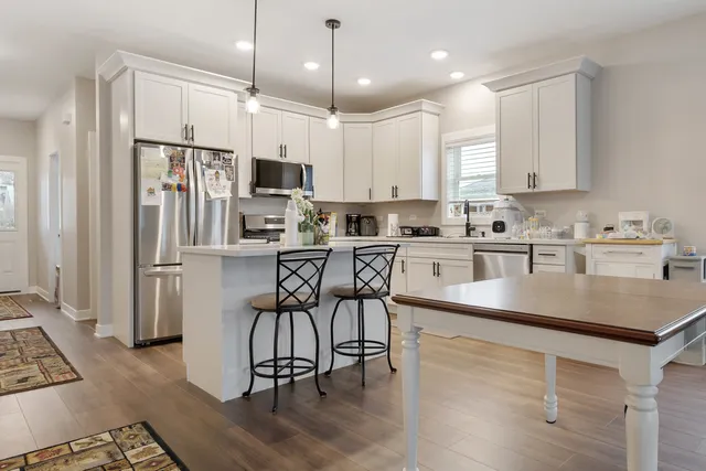 $346,000 | 207 Julie Lane, Hampshire, IL 60140