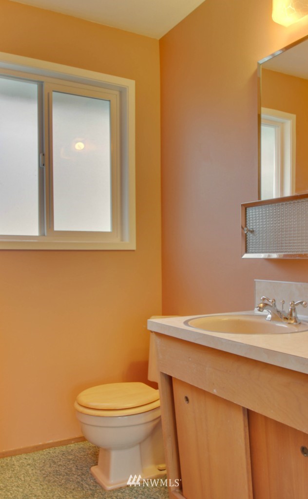 4232 Northeast 10th Place Renton, WA 98059 - Photo 10 of 13