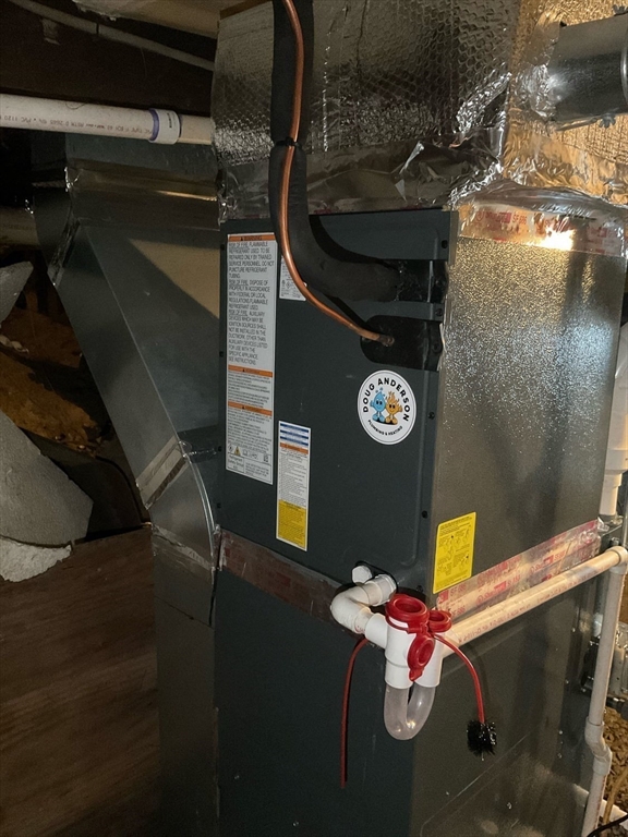 498 Middlesex Turnpike Billerica, MA 01821 - Photo 16 of 21 a living room with furniture and window