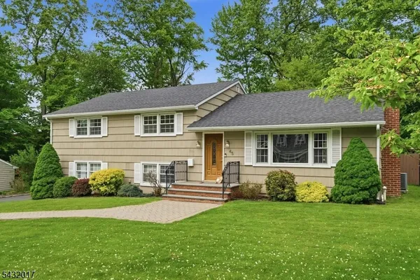 $5,900 | 43 Oakland Avenue, West Caldwell, NJ 07006