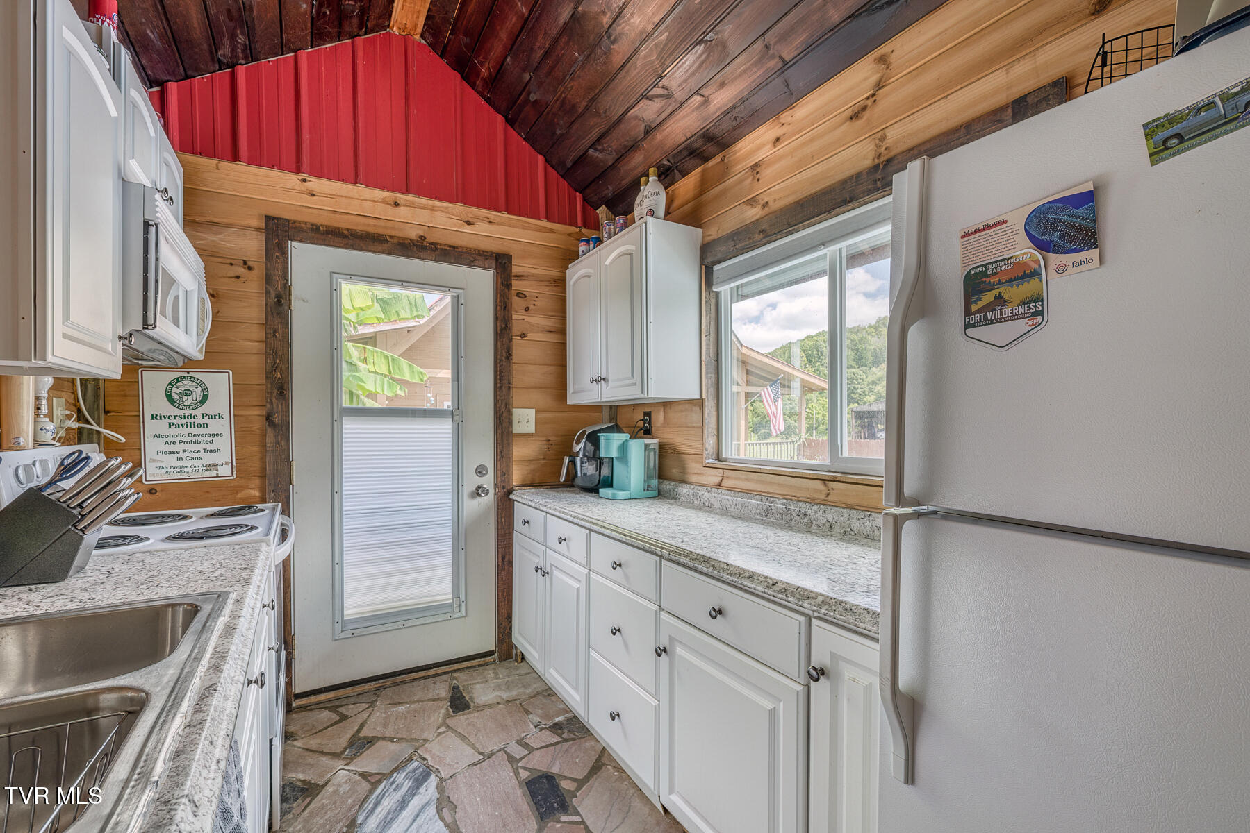 2607 Siam Road Elizabethton, TN 37643 - Photo 24 of 35 24
