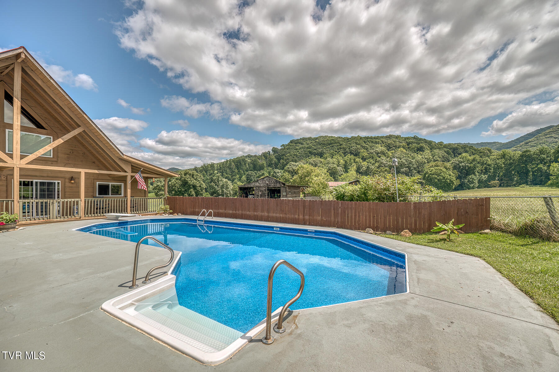 2607 Siam Road Elizabethton, TN 37643 - Photo 28 of 35 2607 Siam Road-46