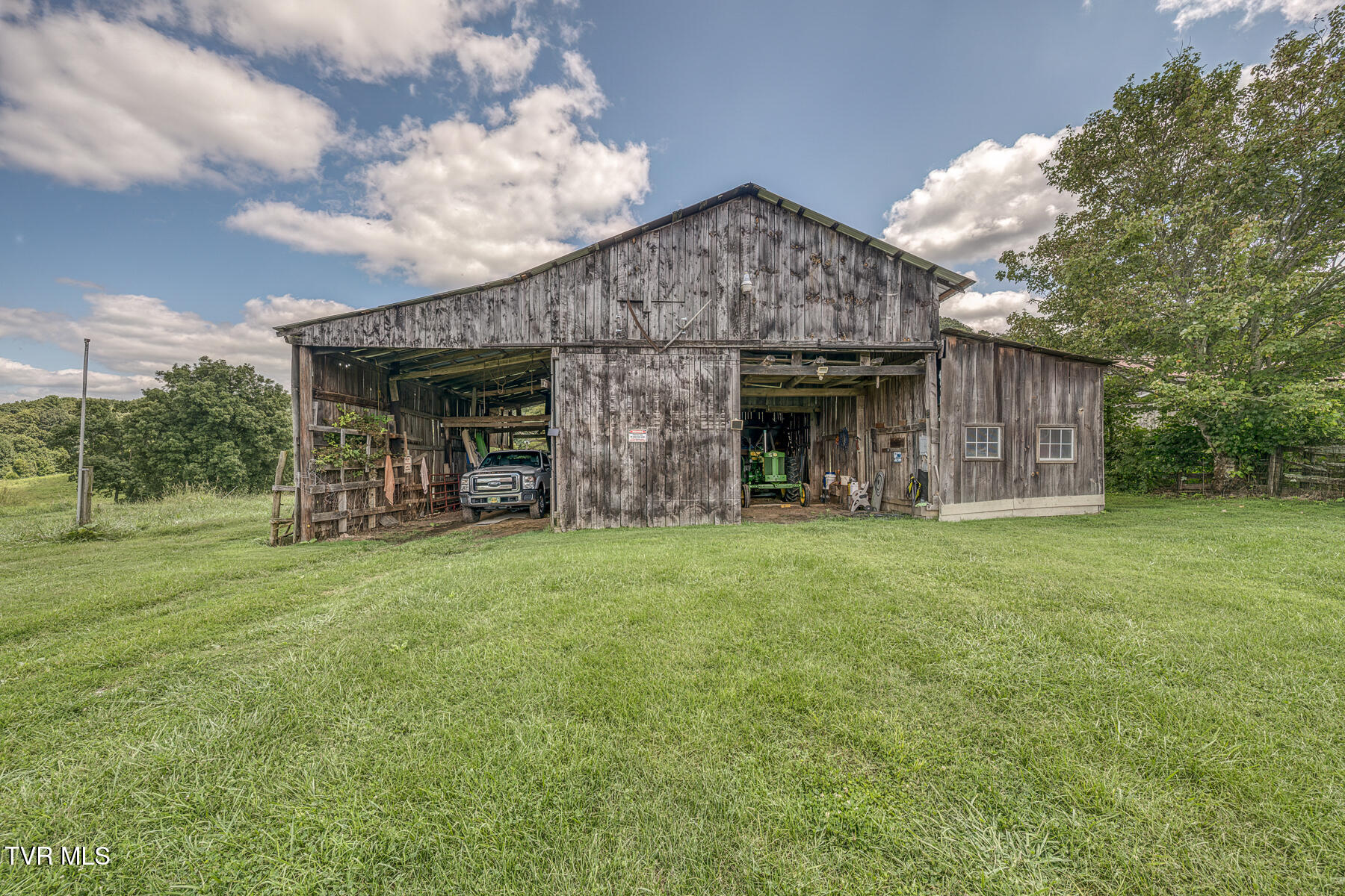 2607 Siam Road Elizabethton, TN 37643 - Photo 31 of 35 2607 Siam Road-64
