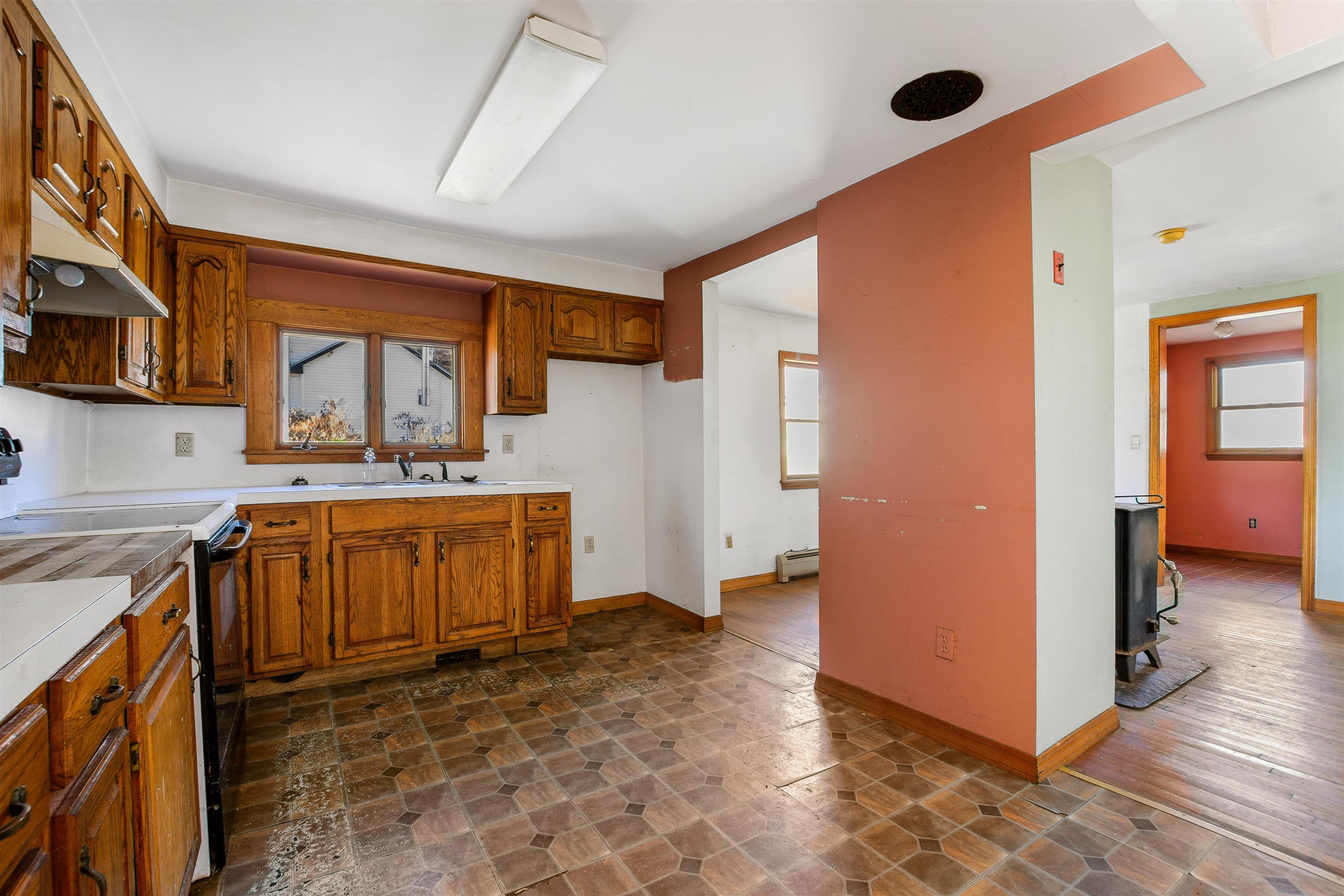 13 Water Street Lancaster, NH 03584 - Photo 8 of 39