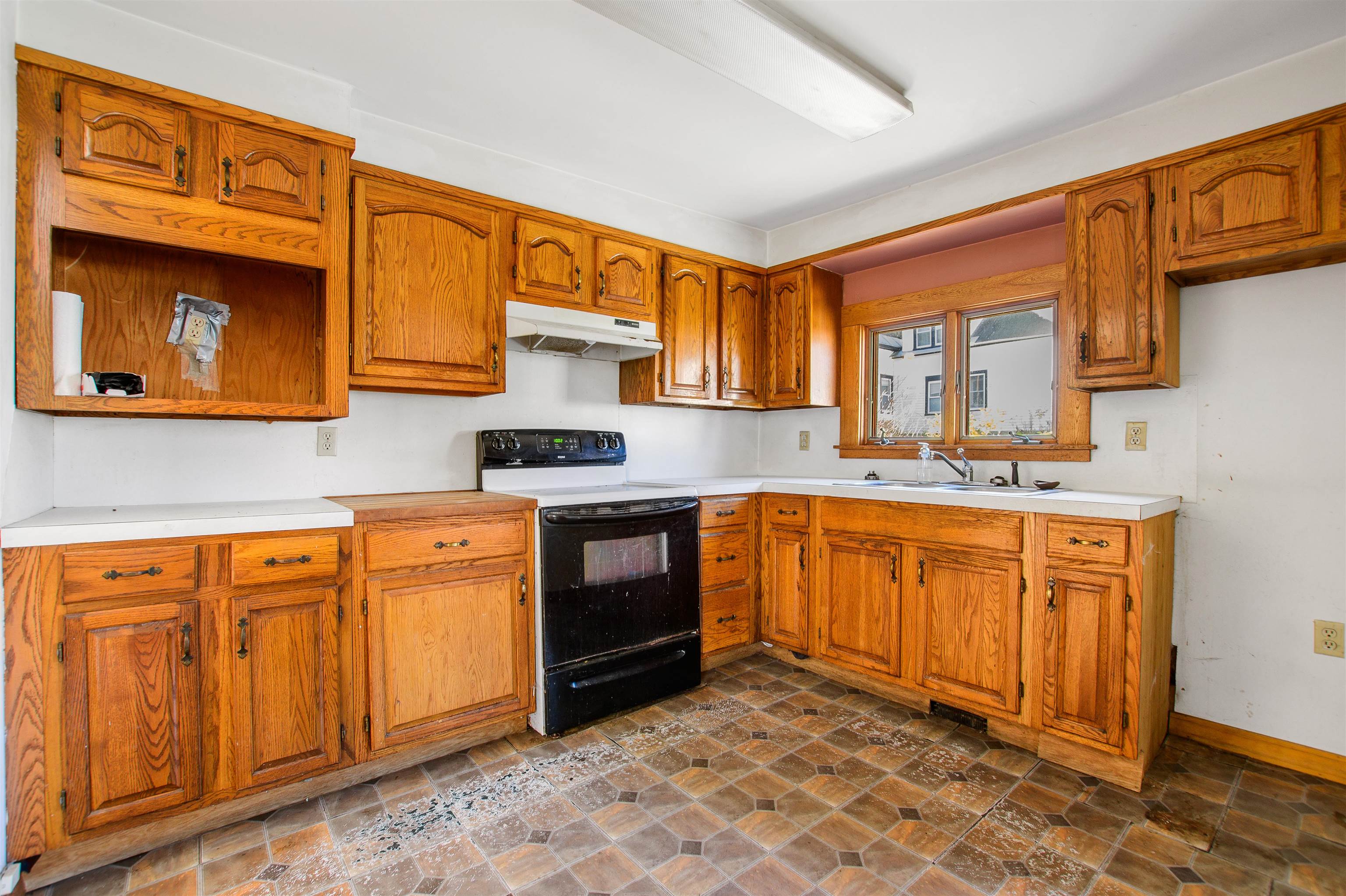 13 Water Street Lancaster, NH 03584 - Photo 9 of 39