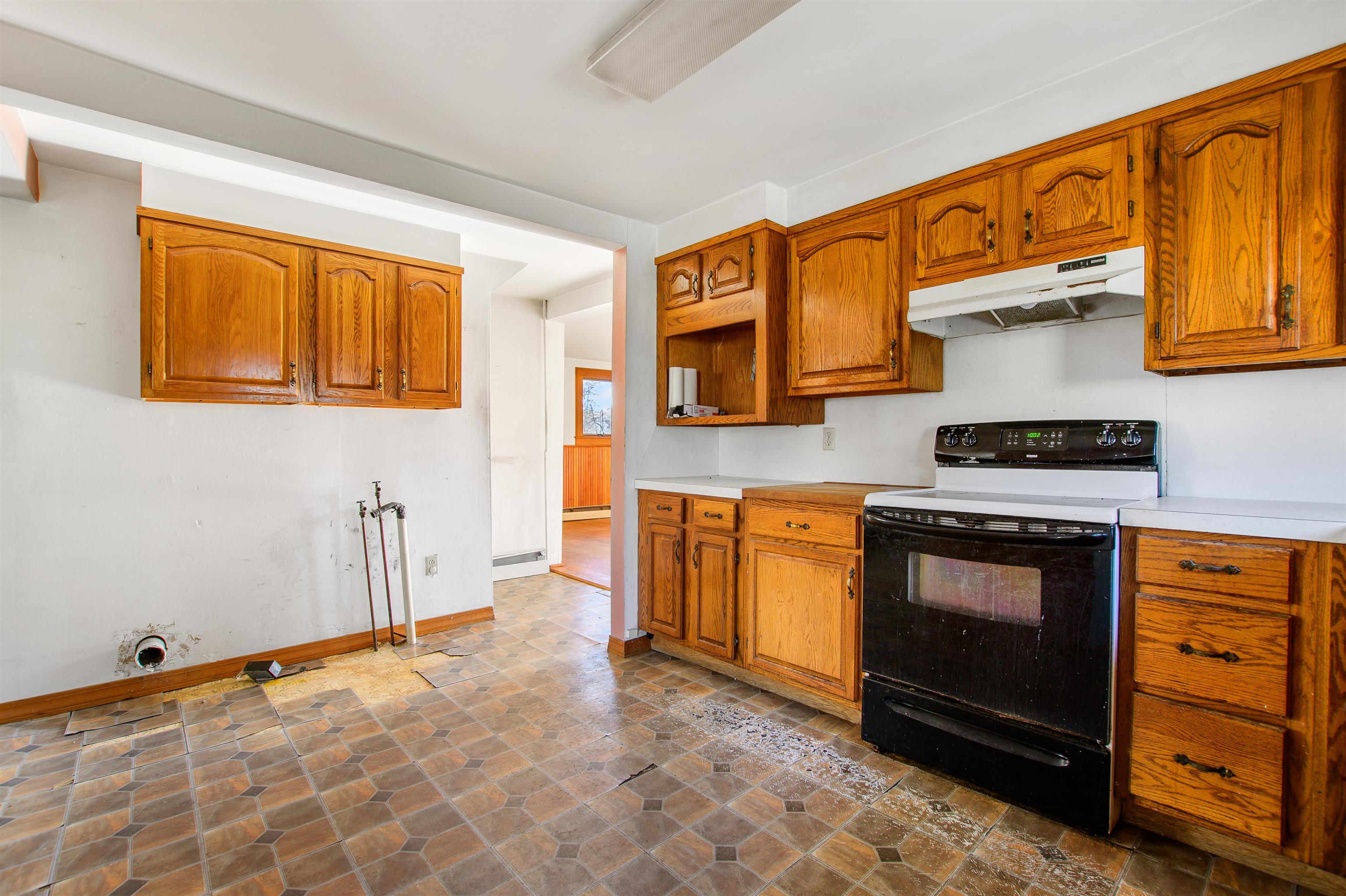 13 Water Street Lancaster, NH 03584 - Photo 10 of 39