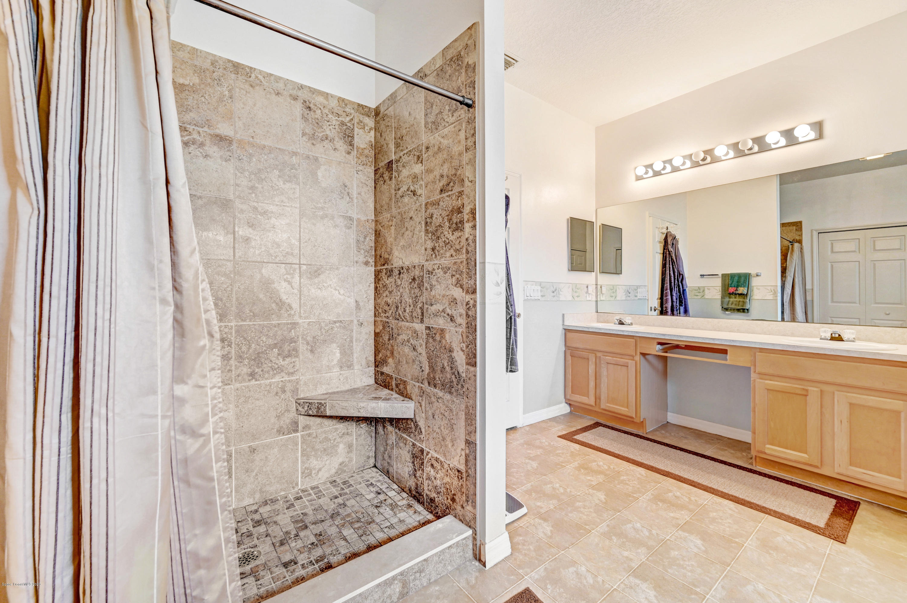 2865 Tishman Road Southeast Palm Bay, FL 32909 - Photo 23 of 34 master bath