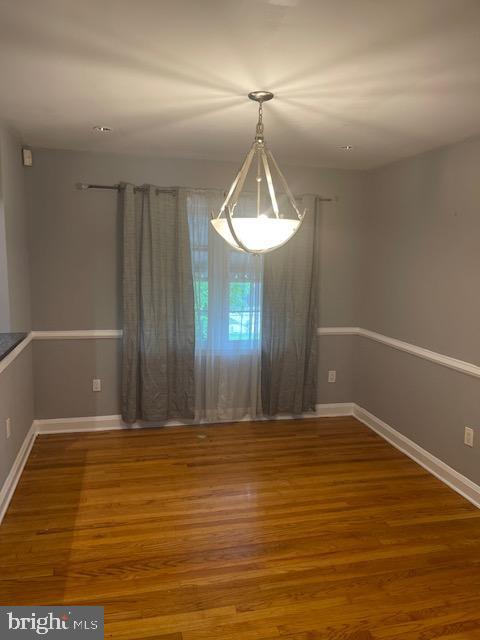 6021 Falkirk Road Baltimore, MD 21239 - Photo 11 of 35 Dining room