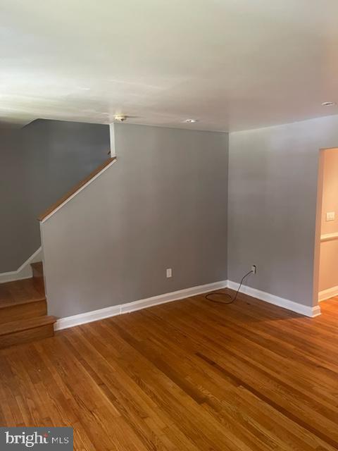 6021 Falkirk Road Baltimore, MD 21239 - Photo 17 of 35 Living area