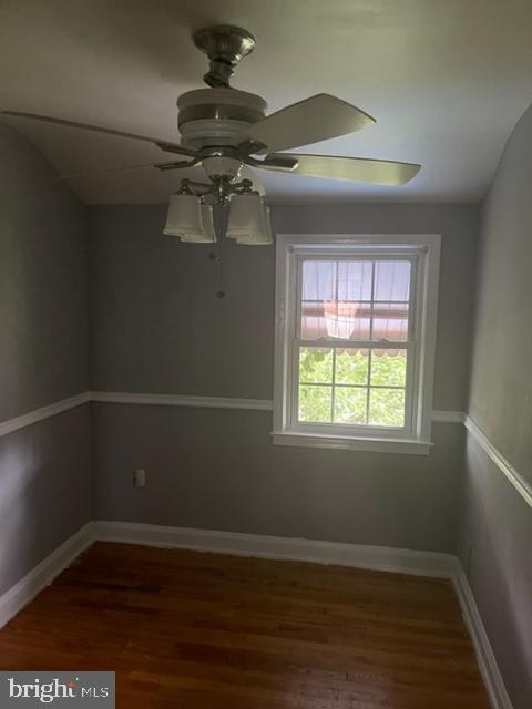 6021 Falkirk Road Baltimore, MD 21239 - Photo 29 of 35 Bedroom 3