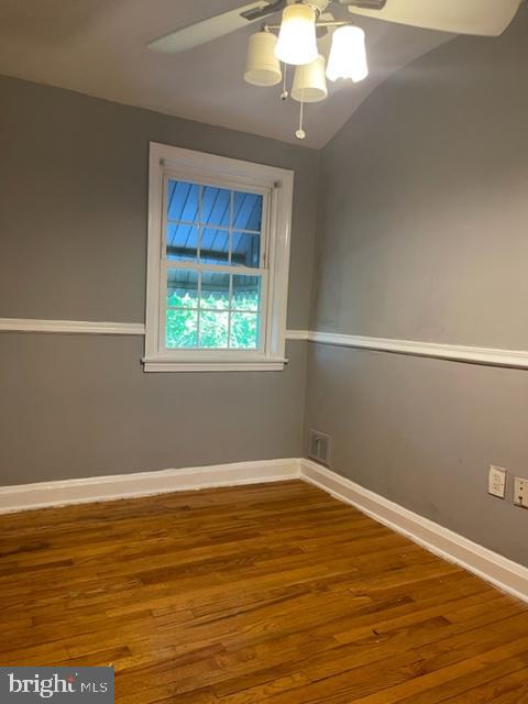 6021 Falkirk Road Baltimore, MD 21239 - Photo 30 of 35 Bedroom 3