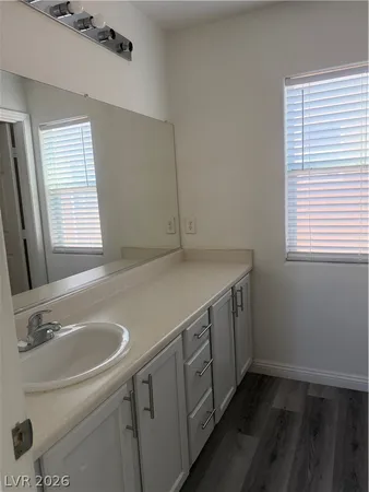 $2,000 | 9310 Winebrook Avenue, Las Vegas, NV 89148