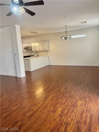 $2,000 | 9310 Winebrook Avenue, Las Vegas, NV 89148