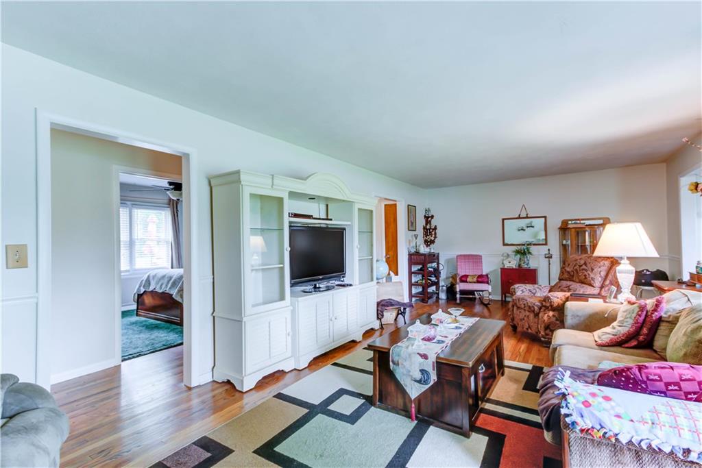 13633 Carey Road Carmel, IN 46033 - Photo 15 of 36 Gallery Image 15