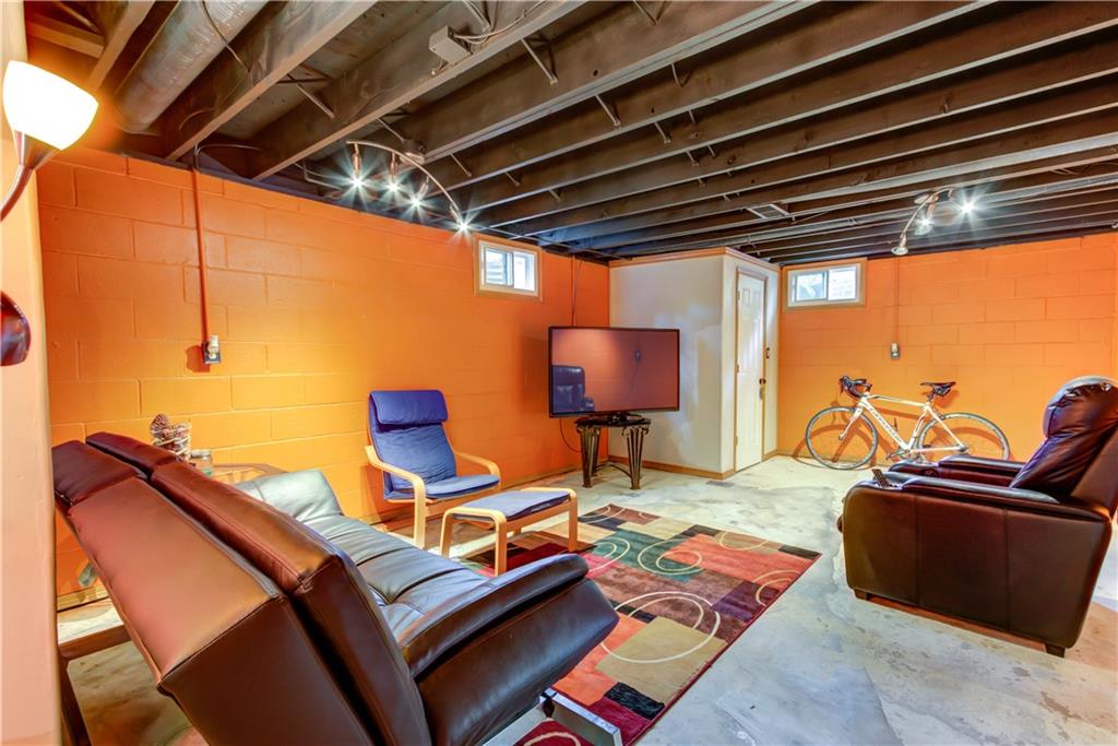 13633 Carey Road Carmel, IN 46033 - Photo 24 of 36 Gallery Image 24