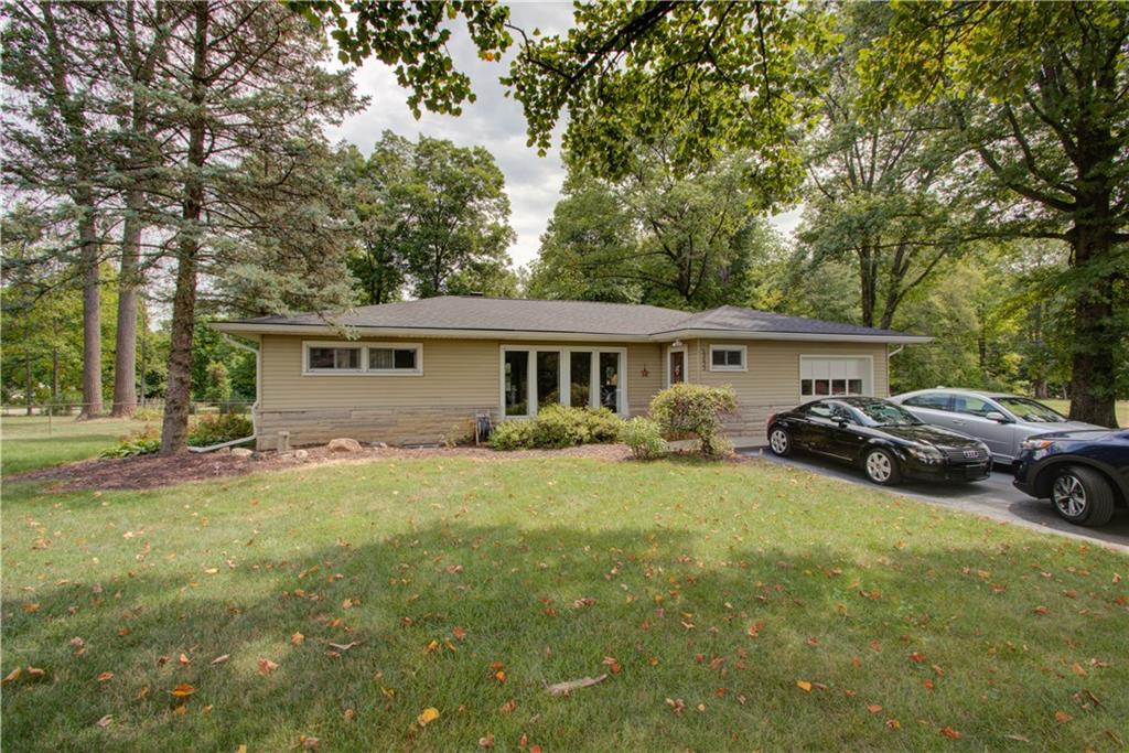 13633 Carey Road Carmel, IN 46033 - Photo 6 of 36 Gallery Image 6