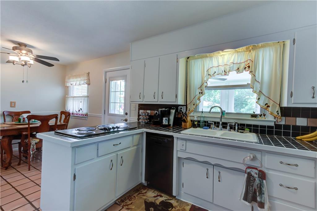 13633 Carey Road Carmel, IN 46033 - Photo 10 of 36 Gallery Image 10