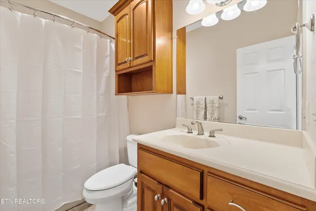 $750,000 | 7613 Powderhorn Trail, Townsend, TN 37882