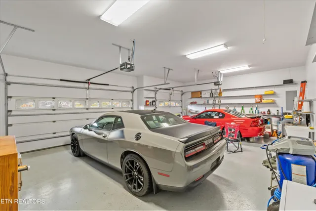 $750,000 | 7613 Powderhorn Trail, Townsend, TN 37882