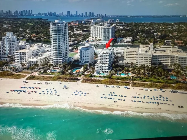 $885,000 | 4301 Collins Avenue, Unit 207, Miami Beach, FL 33140