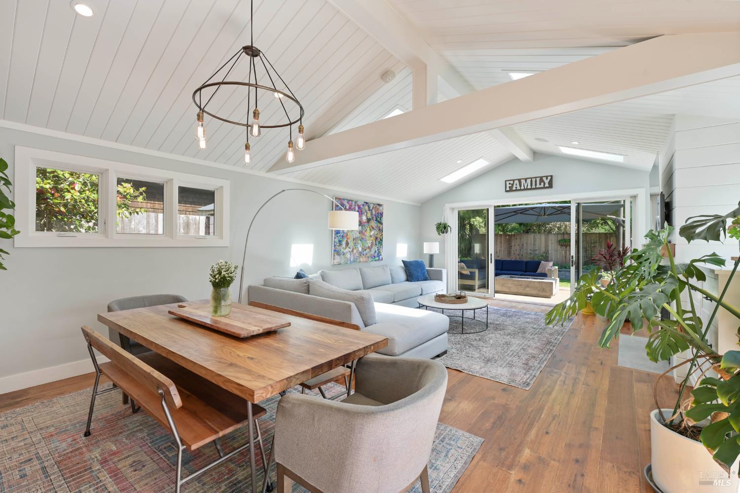 305 Ricardo Road Mill Valley, CA 94941 - Photo 16 of 57