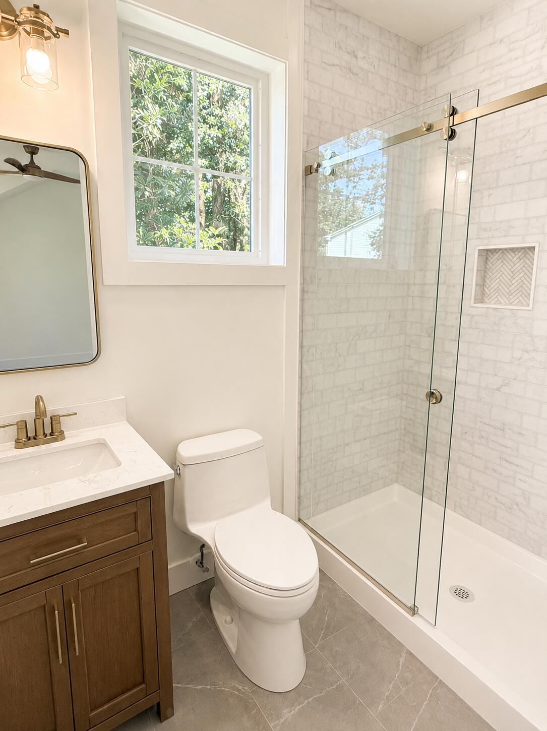 2323 Old Georgetown Road Mount Pleasant, SC 29466 - Photo 21 of 32 Bathroom 1