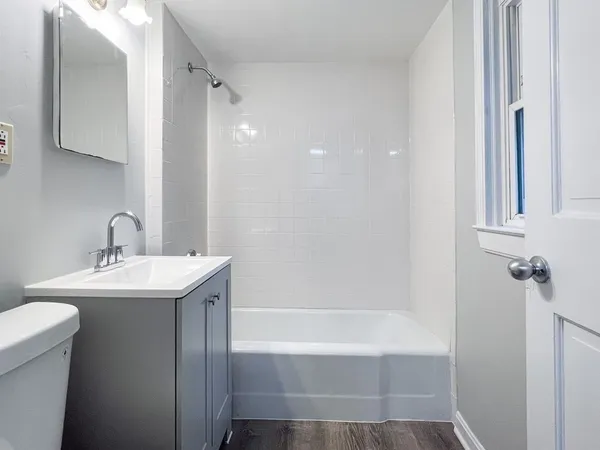 $2,000 | 25 Common Street, Unit 1, Weymouth, MA 02188