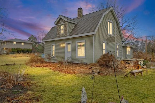 a front view of house with yard