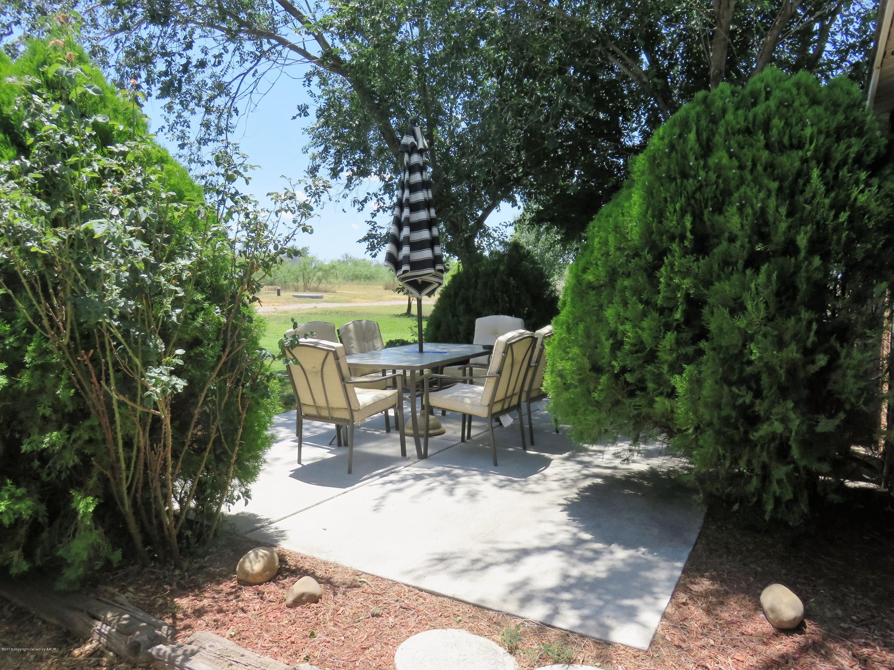 9613 River Road Amarillo, TX 79108 - Photo 5 of 29 Secluded Side Patio