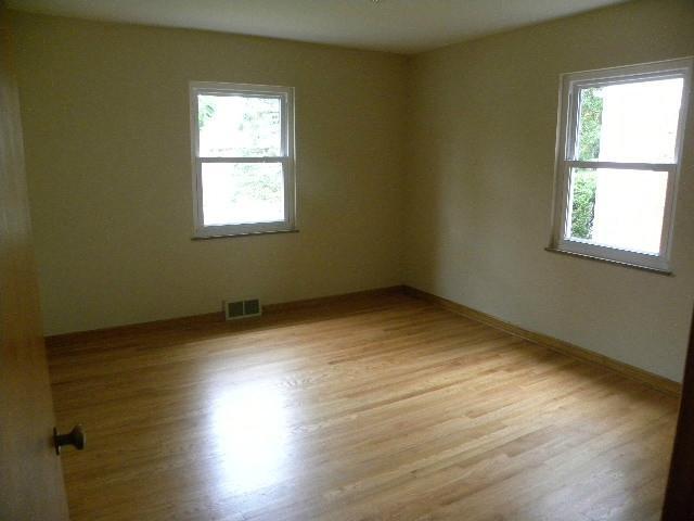 2207 Inchcliff Road Upper Arlington, OH 43221 - Photo 9 of 14