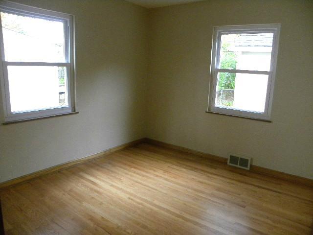 2207 Inchcliff Road Upper Arlington, OH 43221 - Photo 10 of 14