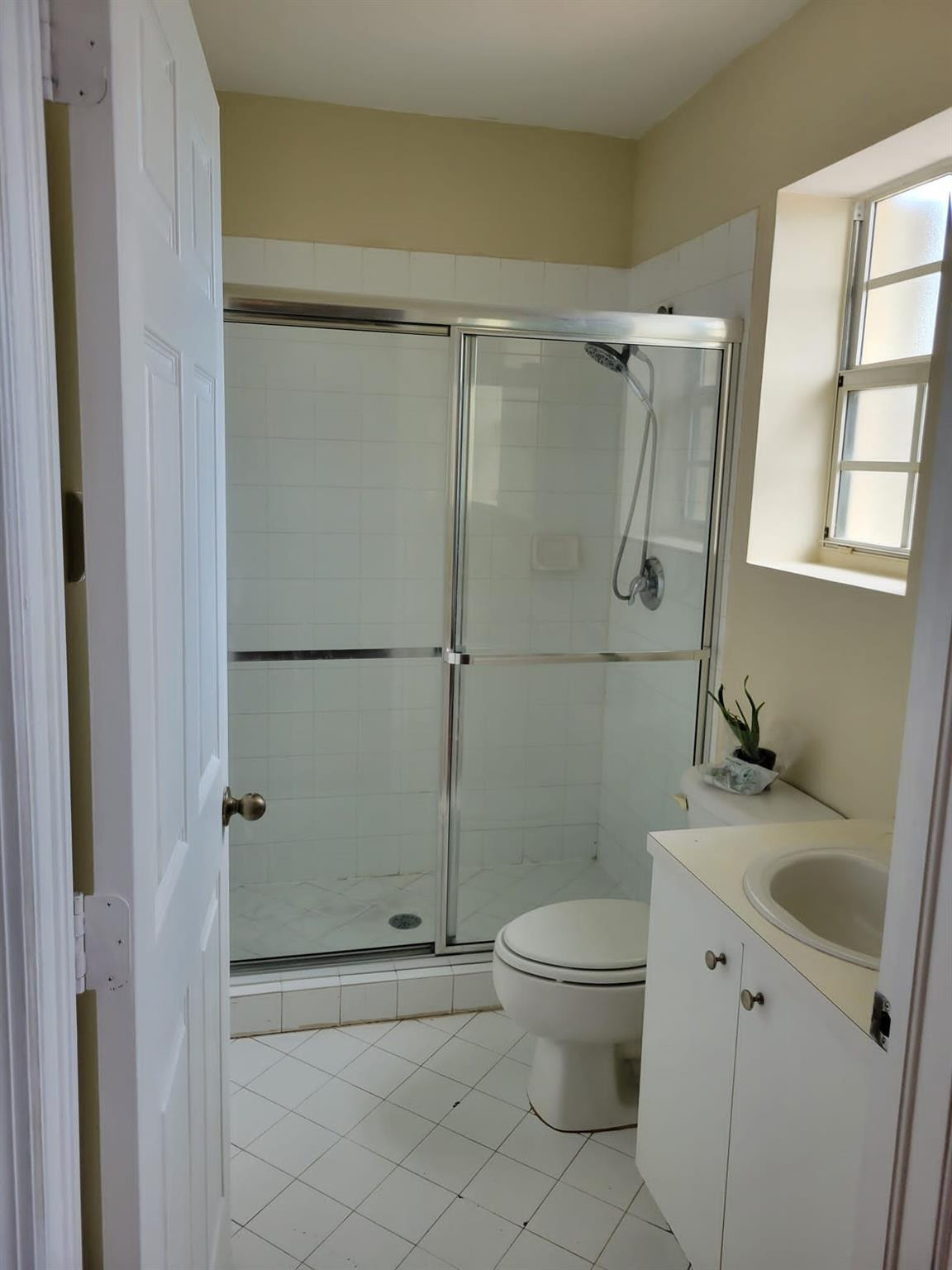 1570 Northeast 33rd Road, Unit 201 Homestead, FL 33033 - Photo 20 of 32 Photo 21