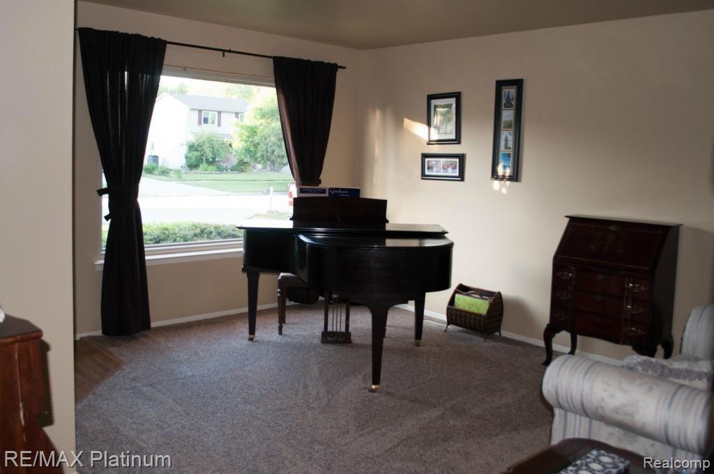 43443 Proctor Road Canton, MI 48188 - Photo 6 of 29 06 Front Room1.jpg