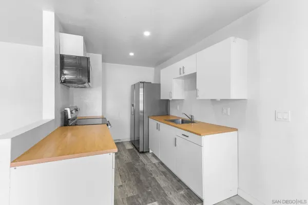 $309,900 | 1641 Pentecost Way, Unit 10, San Diego, CA 92105