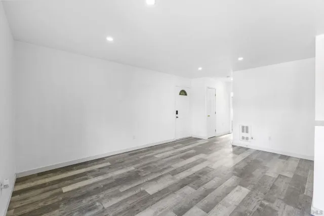 $334,900 | 1641 Pentecost Way, Unit 10, San Diego, CA 92105