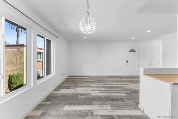 $309,900 | 1641 Pentecost Way, Unit 10, San Diego, CA 92105