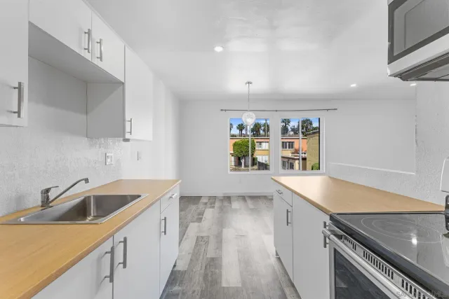 $337,900 | 1641 Pentecost Way, Unit 10, San Diego, CA 92105