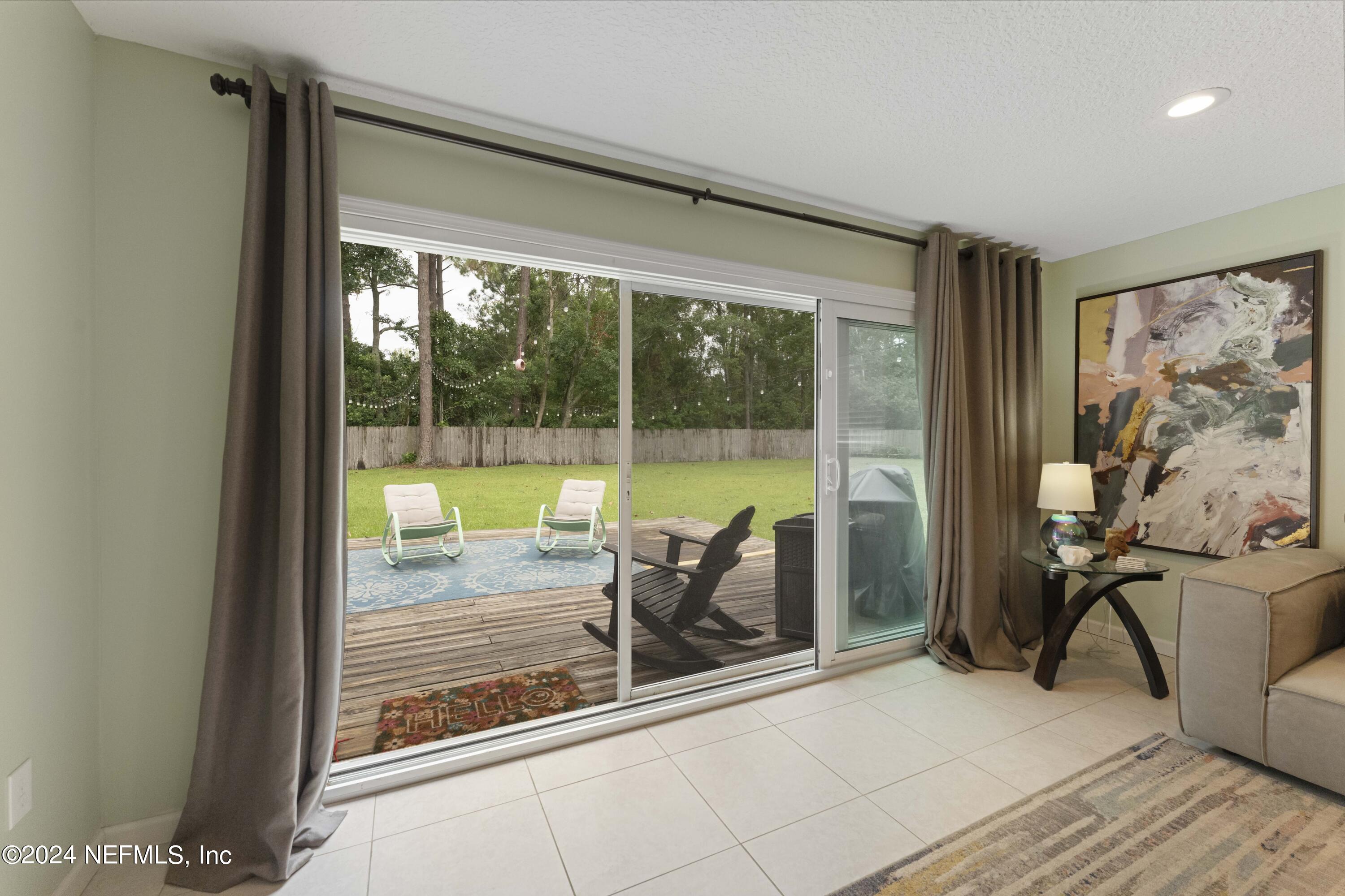 7718 Cayman Road Jacksonville, FL 32216 - Photo 24 of 32 Sliders to Pool