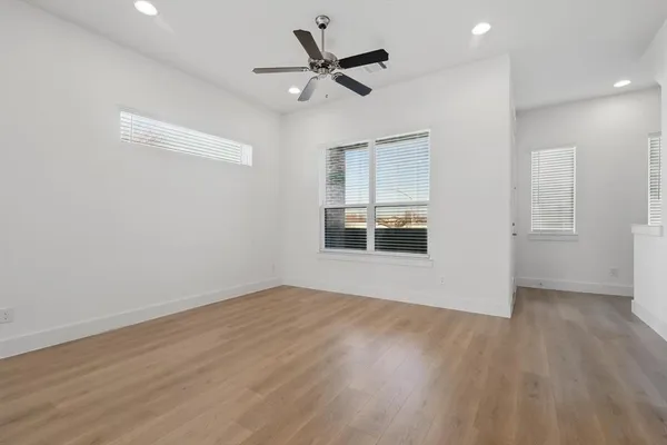 $2,600 | 1741 West Cantey Street, Fort Worth, TX 76110