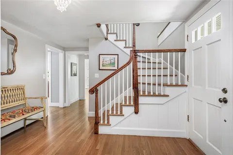$2,250,000 | 9 Stone Tower Lane, Barrington, RI 02806