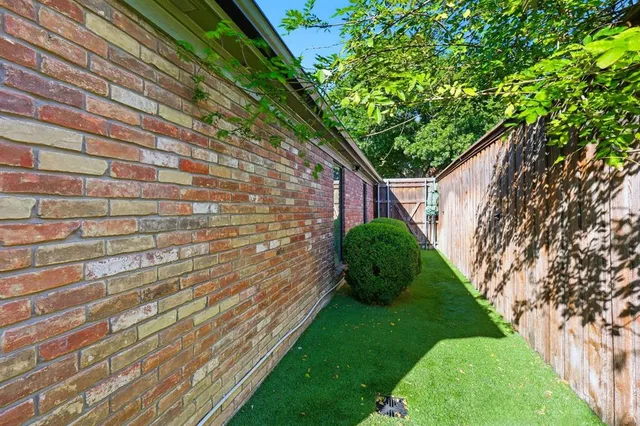 $1,249,900 | 5516 Bent Trail, Dallas, TX 75248