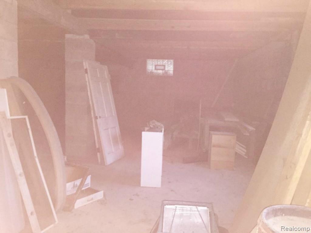 69188 Slating Lane Romeo, MI 48065 - Photo 18 of 18 #18 inside.jpg