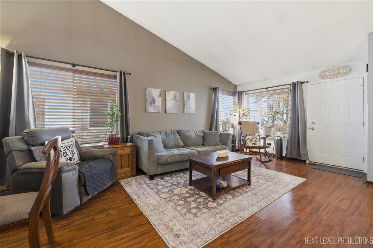 2468 Roxbury Lane Montgomery, IL 60538 - Photo 6 of 19