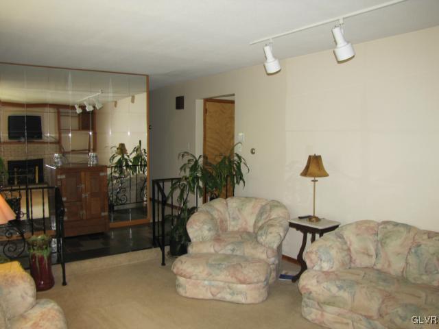 415 Wassergass Road Hellertown, PA 18055 - Photo 11 of 24 Gallery Image 11