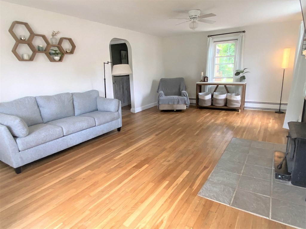1583 Providence Road Northbridge, MA 01588 - Photo 12 of 40 Gallery Image 12