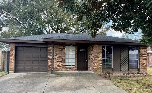 $1,685 | 2008 Cartier Drive, Laplace, LA 70068